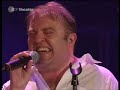 www.gustavpeterwoehler.de/
original: gloria gaynor: i will survive
text: dunja rajter
arrangement: gustav peter w�hler band

dein abschied war ein harter schlag f�r mich.
ich hab' geglaubt, ich werd' nicht leben k�nnen ohne dich.
doch mit der zeit hab ich gemerkt, dass auch der gr��te schmerz vergeht.
ich hab gelernt wie man auf eig'nen beinen steht.

du bist zur�ck,
ich fa� es nicht.
ich komm hier rein und du sitzt da und machst ein trauriges gesicht.
ich h�tt' das t�rschlo� �ndern soll'n.
doch wenn du mich ganz ehrlich fragst:
ich h�tte nie gedacht, dass du nochmal hier aufzutauchen wagst.

hau endlich ab!
dort ist die t�r!
mach, dass du rauskommst!
sag, was willst du denn noch hier?
hast du geglaubt,
dein 