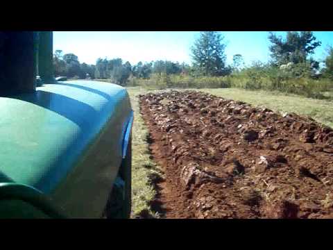 4020 - Got the tractor over to the farm turning ground again, the last time this was done was in 20004 when pops had his 4640, Sorry for all the shaking, its kinda ...