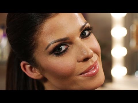 How To Do Kim Kardashian Face Slimming And Contouring Make Up: Make Me Up - S01E3/8