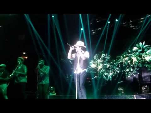 Bruno Mars – Gorilla – Manchester Arena – 5th Oct 2013 – FRONT ROW