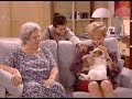 aquí no hay quién viva: 1x04   érase un rumor  parte 2/5 