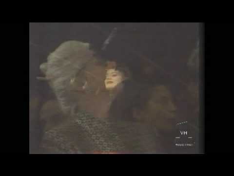 Philip Treacy autumn/winter 1996
