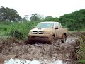 Hilux T