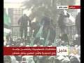 متظاهرات فلسطينيات يقتحمن بوابة معبر رفح  (2)