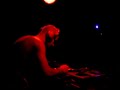 dj emerson (micro_fon, alemanha) tocando em campinas-sp no projeto discofus�o, do clube kraft em 18.11.05. apesar do audio ruim, se vc gosta de techno e nao estava l�, pode s� imaginar o q foi essa apresenta��o, e ainda estar� longe de saber...