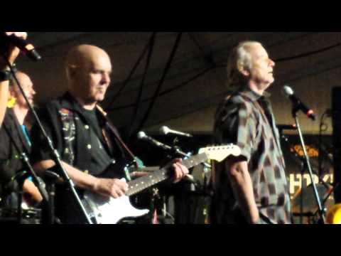 HOLLYWOOD: Bill Murray Sings