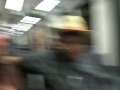 Auwiesener Gangster in der Stra�enbahn