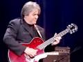 Doyle Dykes showing off the Taylor T5