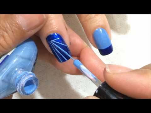 decorar uñas - mira paso a paso como realizar un decorado en tus uñas con colores azul electrico acompañado con otro tono de azul mas claro, en las cuales se les agregaran ...