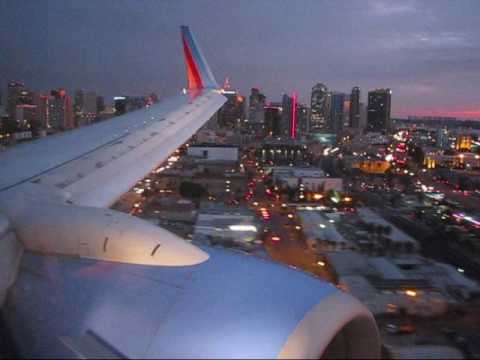 Southwest 737 landing in SAN at Sunset