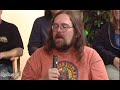 the band talks about donna jean meeting the zen tricksters at the gathering of the vibes during a jerry garcia tribute and jamming with tom constanten, david nelson, melvin seals, and peter rowan. then later jamming at a rex foundation benefit with mike falzarano, rob barraco, and mickey hart. this was recorded at the moboogie loft in denver, co 9-29-07. www.moboogie.com