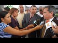 M�dicos marchan en Los Mina por subida salarial