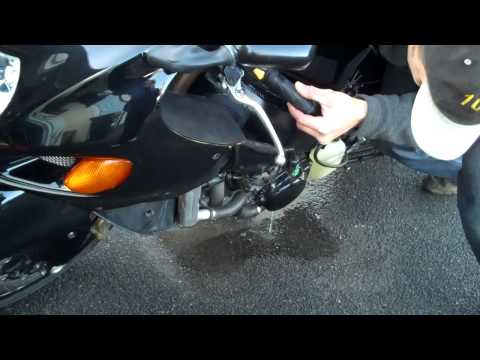 Delboy’s Garage, Suzuki Hayabusa, Coolant Change.