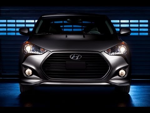 RealWorldTestDrives - Hyundai is finally out with a turbocharged version of it's hot selling but odd sports coupe... the Veloster. Grant Winter takes us along for a first look: