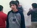 Click here to watch this video komo kof en la pared