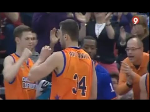 Adam Hrycaniuk: Lo que la estadística no ve (debut en la Fonteta vs Real Madrid)