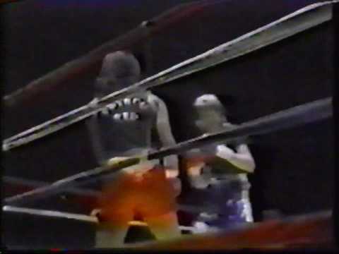 topless boxing
