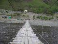 puente colgante sobre el rio paez  camino hacia tierradentro