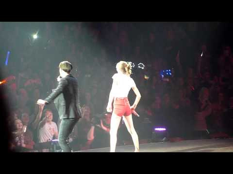 Taylor Swift and Danny O'Donoghue - Breakeven - London O2 4/2/14