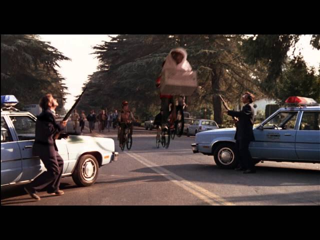 Anteprima Immagine Trailer E.T. L'extra-terrestre, trailer italiano