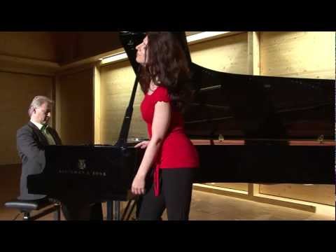 kulman - http://www.elisabethkulman.com Die drei Zigeuner by Franz Liszt Find this song and 22 others on their new CD