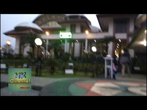 Adzan Maghrib di Masjid Atta'awun Puncak