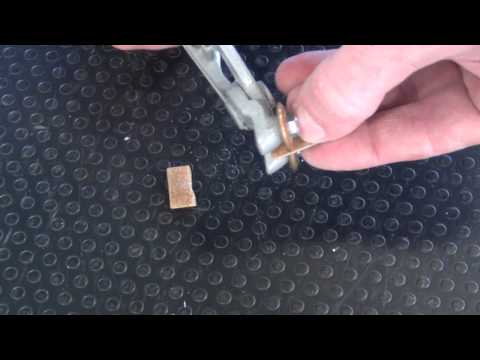 Spezielle Zange für Mosaik- und Fliesenschnitte.