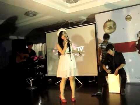 Jinglebell rock – Greenie Le at DAMtv Birthday Party
