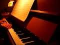 gravity  to sing on piano 