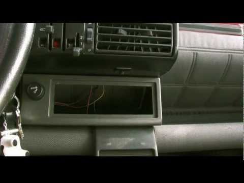 We Want Radio ...stranezze in auto...