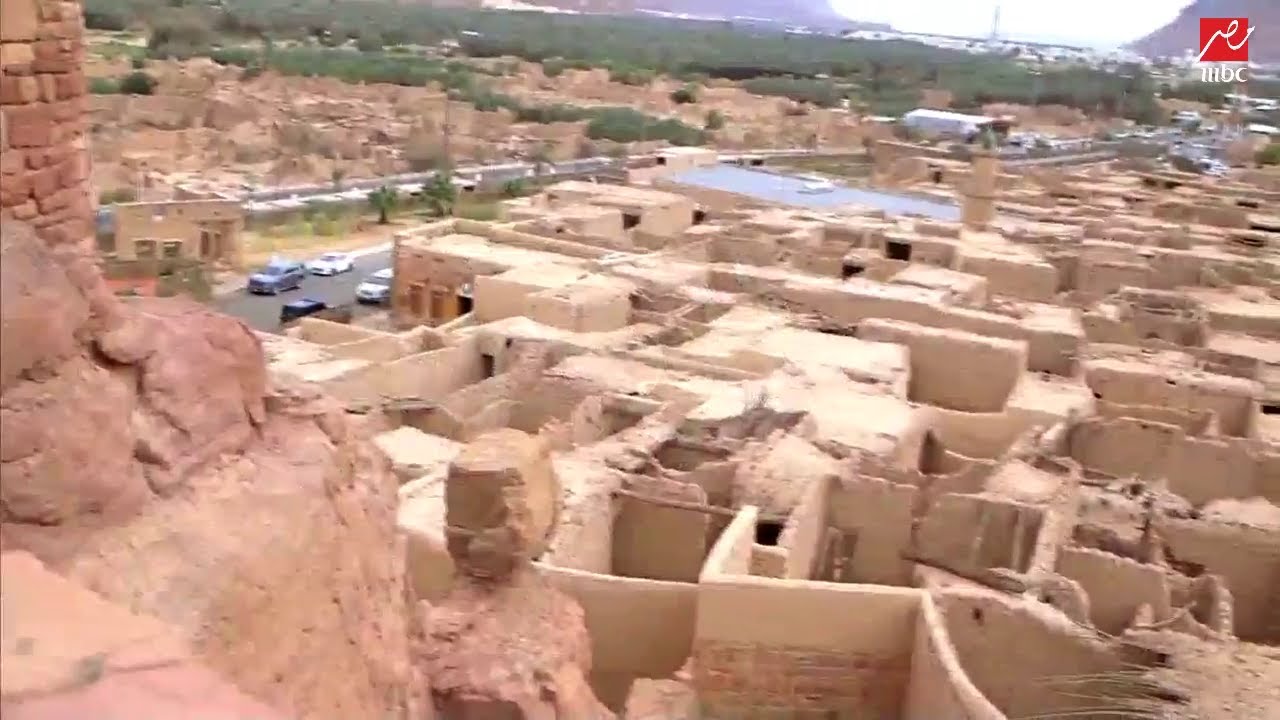 كاميرا "الحكاية" تتجول في رحاب المدينة التاريخية.. شاهد جمال "العلا" بالمملكة العربية السعودية