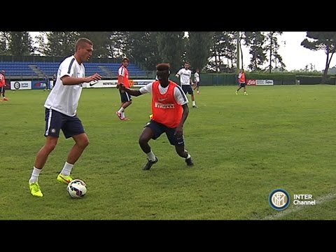 ALLENAMENTO INTER REAL AUDIO 29 08 2014 ALLENAMENTO INTER REAL AUDIO 29 08 2014