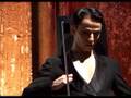 Theremin-player-Arme