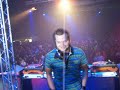 Attraction: Marc Vano & paaldanseressen (on stage)