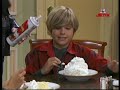 Zack doet alsof hij dyslexie heeft om zo onder zijn schoolwerk uit te komen. Mr. Moseby heeft geen stem. London en Maddie schaken en London blijft winnen. Dus denkt London dat zij slimmer is dan Maddie. ALLE RECHTEN BLIJVEN BEHOUDEN AAN DISNEY CHANNEL EN JETIX NEDERLAND. NIET VERWIJDEREN AUB.Zie ook http://www.mogulus.com/JetixDisneyNickelodeon