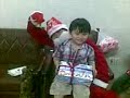 Minh luan duoc ong gia Noel tang qua.3gp