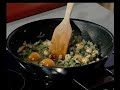 Revuelto de acelgas con colas de langostino en hojaldre Revuelto de acelgas con colas de langostino en hojaldre