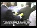 Alex Jones Arrestado Por Hacerle Una Pregunta a BU$H