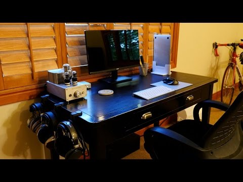 Snazzy's Semi-Budget Friendly Home Office Tour