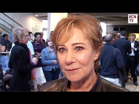 Zoe Wanamaker
