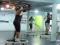 Eu e carol,na academia fazendo JUMP.Sendo q eu mesma n aguentei fazer nem 5min!kk Cansa muito nooossa!Ai eu resolvi filmar a Carol ela ficou maneira!Olha aí!fEZ TUDO CERTINHO!AÍ CAROL!VC É PICA DAS GALÁXIAS!KKK
