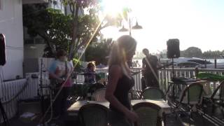 Are You Gonna Be My Girl:Jet - Cover