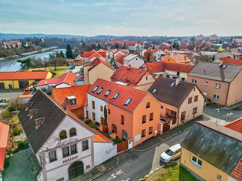 Video Mezonetový byt 4+kk se zahrádkou, 142 m2, ul. Dlouhá, Dobříš
