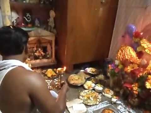 how to perform kojagari lakshmi puja