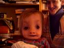 eloise se fait des grimaces