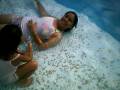 videos de at the pool starring Chin2x & Louise