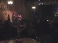 Smiling.dk saloon show in Texas - singing danish child song