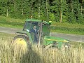 John Deere 6600 zeedijk maaien
