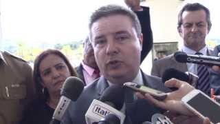VÍDEO: Entrevista do governador Antonio Anastasia sobre a entrega das novas viaturas