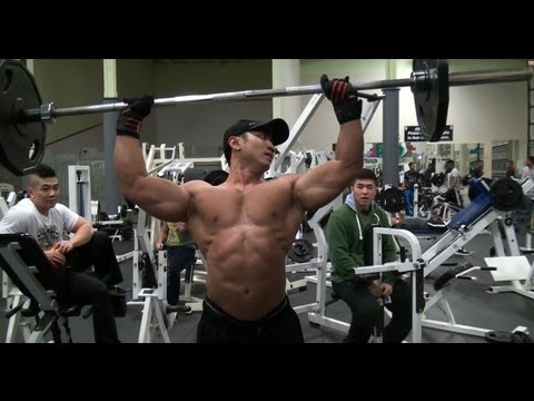 shoulder work out - Shoulder workout with Vince and Jenny in Canada @ Sport Central Fitness Exercises are on my blog. Vince's channel: http://www.youtube.com/vinceyuen88 Jenny's...